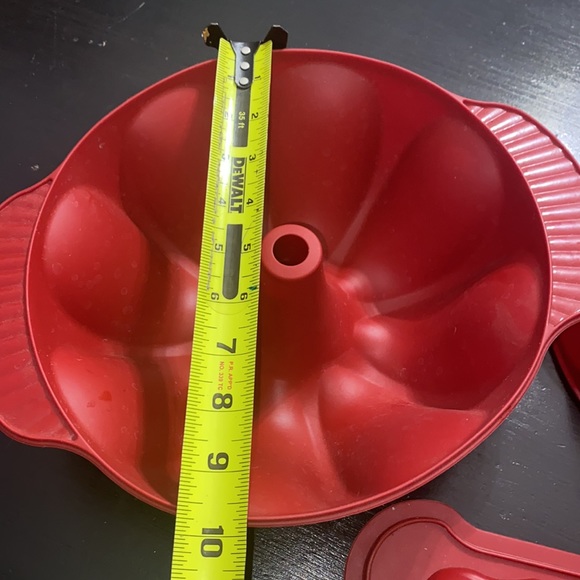 3 silicone molds (new) - Picture 2 of 6